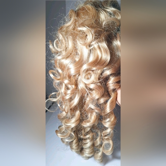 Y2K LONG GYPSY Blonde Wig Viva Collection E-606 Synthetic stretch cap adjusts - Picture 5 of 11